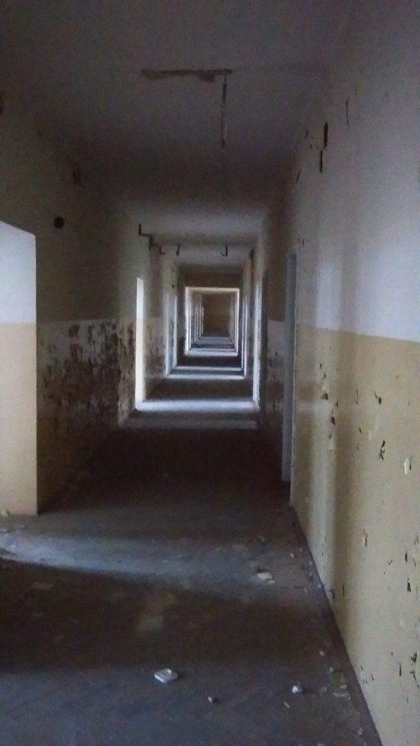 Budynek administracyjny WSK Mielec, Mielec, województwo podkarpackie - zdjęcie 2