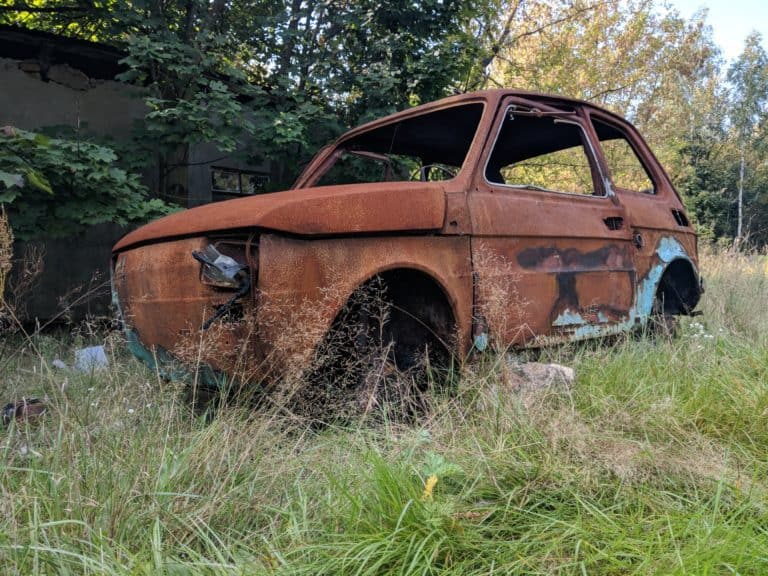 Cmentarzysko pojazdów, Karolew, województwo łódzkie - zdjęcie 3