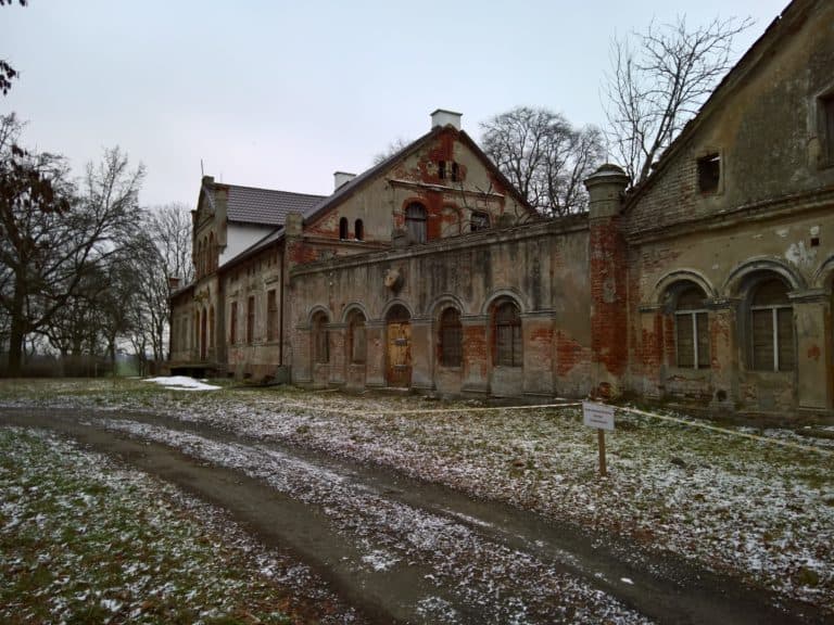 Dwór Mieczkowskich, Niedźwiedź, województwo kujawsko-pomorskie - relacja z 01.2019, zdjęcie 4