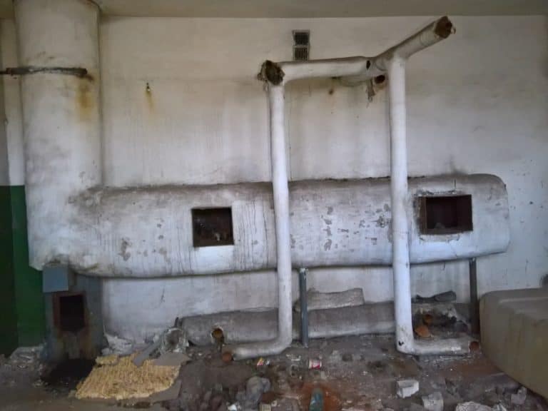 Opuszczone budynki PKP Laskowice Pomorskie, Laskowice, województwo kujawsko-pomorskie - relacja z 01.2019, zdjęcie 14