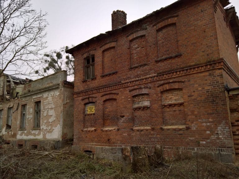 Dwór w Osówcu, Osówiec, województwo kujawsko-pomorskie - relacja z 01.2019, zdjęcie 1