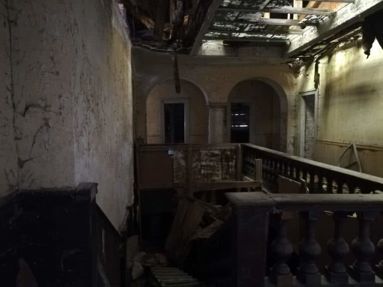 Zespół pałacowy Rzewuskich, Bratoszewice, województwo łódzkie - relacja z 03.2019, zdjęcie 8