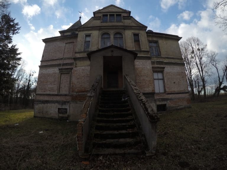 Pałac Wrochemów i Schimonskych, Czerwięcice, województwo śląskie - relacja z 03.2019, zdjęcie 3