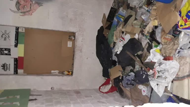 Opuszczony blok, Chodzież, województwo wielkopolskie - zdjęcie 7
