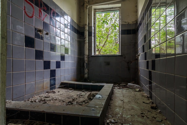 Wielki dom z garażem, Konstancin-Jeziorna, województwo mazowieckie - relacja z 04.2019, zdjęcie 2