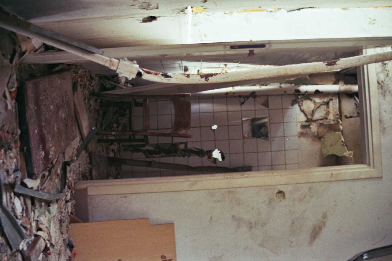 Kompleks opuszczonych budynków ul.Łopuszańska, Warszawa, województwo mazowieckie