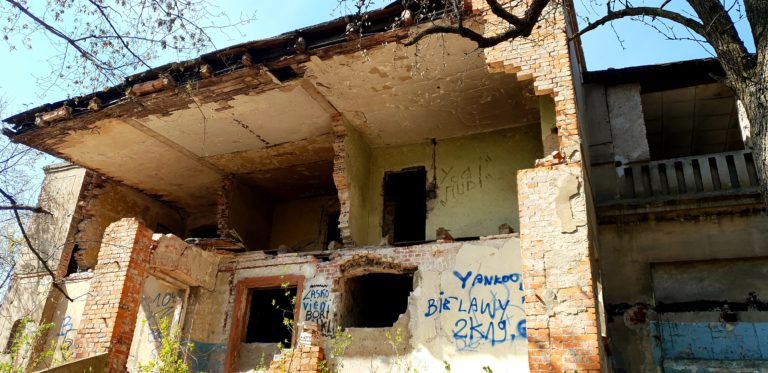 Opuszczony Pałacyk, Bydgoszcz, województwo kujawsko-pomorskie - relacja z 04.2019, zdjęcie 2