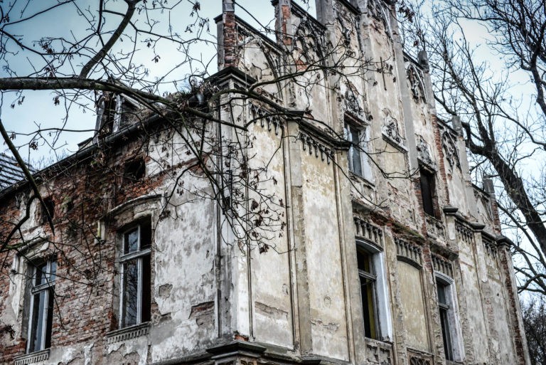 Pałac w Stoszycach – cmentarzysko zabawek, Stoszyce, województwo dolnośląskie - zdjęcie z relacji 7