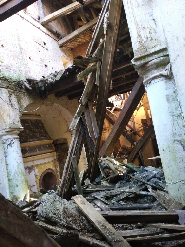 Zespół pałacowy Rzewuskich, Bratoszewice, województwo łódzkie - relacja z 05.2019, zdjęcie 18