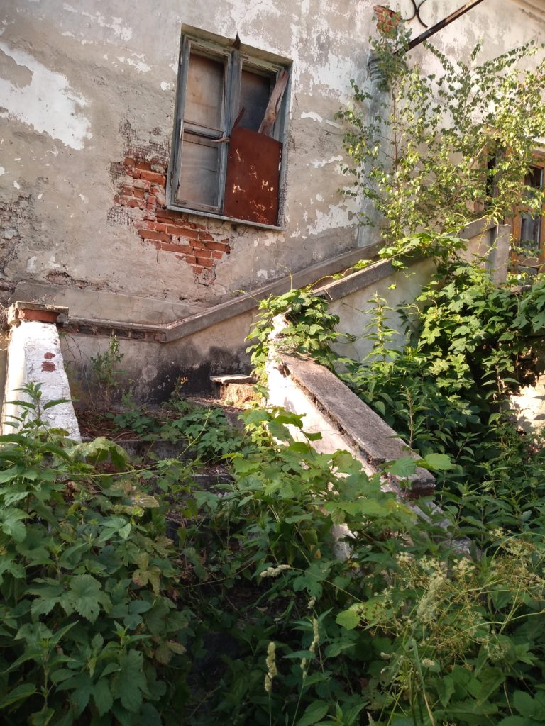 Dwór i folwark Dzierzbice, Dzierzbice, województwo wielkopolskie - zdjęcie 1