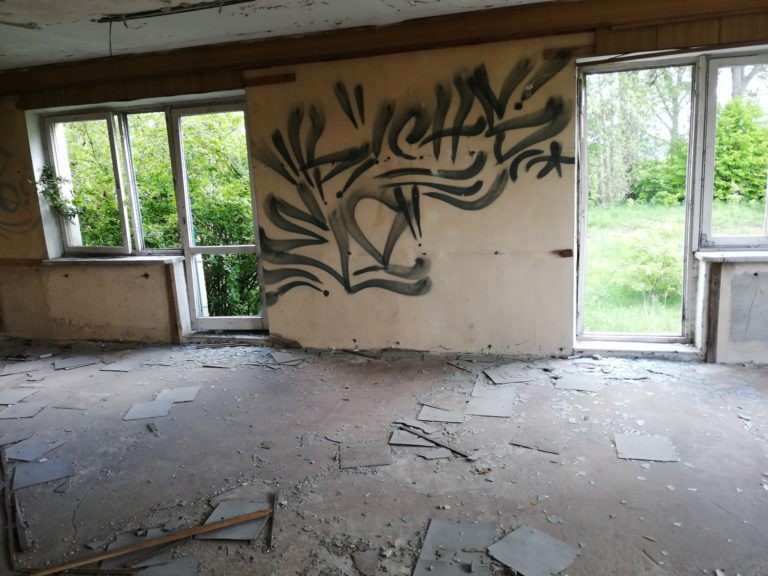 Rolnicza Spółdzielnia Wytwórcza Srebrna Dąbrówka (Klub ARKA), Wymokłe, województwo łódzkie - relacja z 05.2019, zdjęcie 2