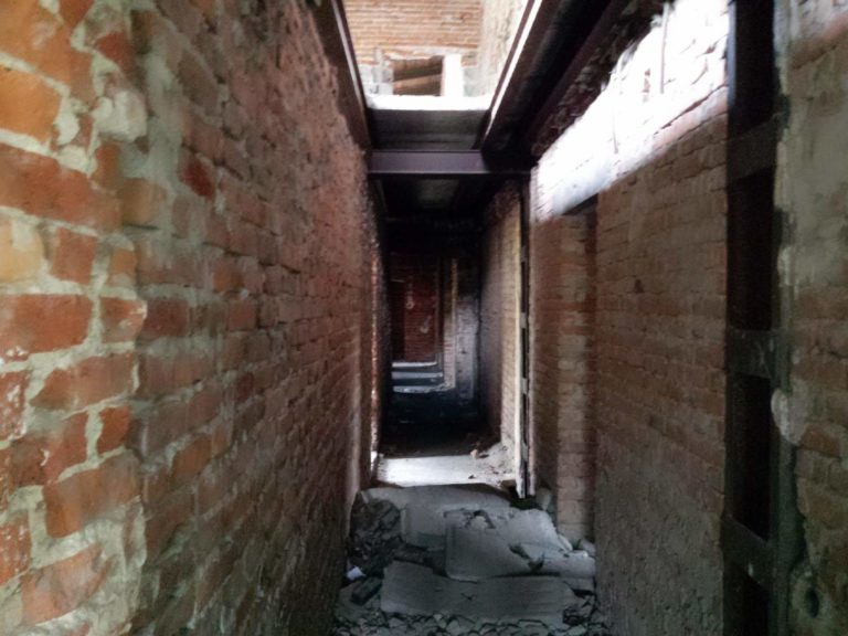 Opuszczony sierociniec, Łódź, województwo łódzkie - zdjęcie 1