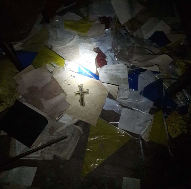 Plebania (chyba) przy kosciele, Górka Pabianicka, województwo łódzkie - zdjęcie 1