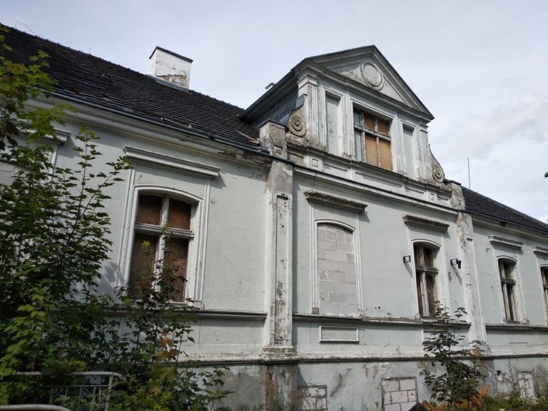 Opuszczony Dworek Nowa Wieś Rzeczna, Nowa Wieś Rzeczna, województwo pomorskie - relacja z 07.2019, zdjęcie 4