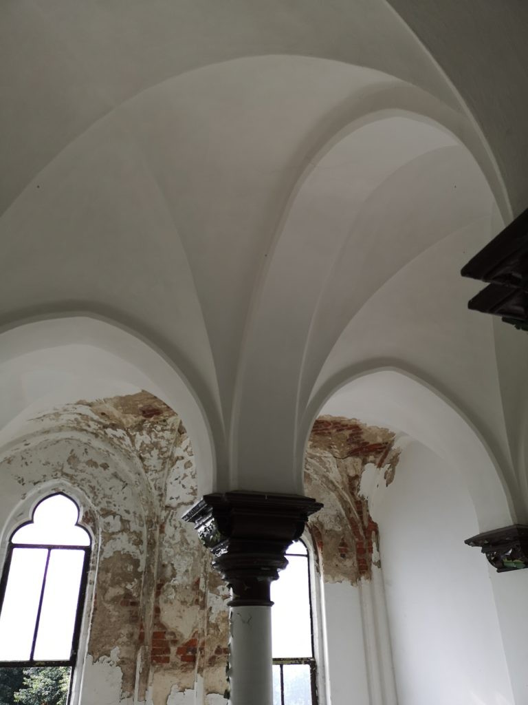 Neogotycki szpital z XIX wieku, Mokrzeszów, województwo dolnośląskie - relacja z 09.2019, zdjęcie 9