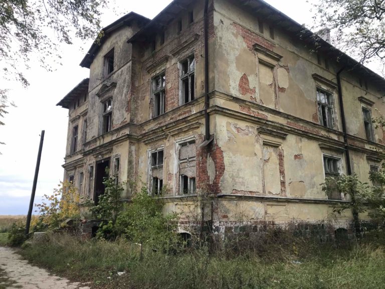 Dawny Dwór i PGR-y w Morsku, Morsk, województwo kujawsko-pomorskie - relacja z 10.2019, zdjęcie 7