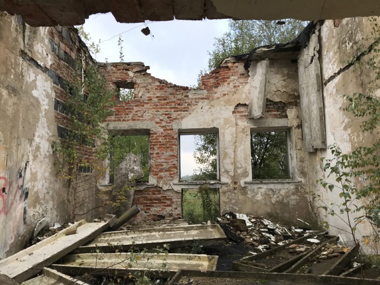 Budynki dawnej jednostki wojskowej, Dąbrówka, województwo śląskie - zdjęcie 2