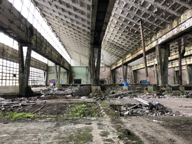 Opuszczone Zakłady Włókiennicze Bewelana w Bielsku-Białej, Bielsko-Biała, województwo śląskie - relacja z 11.2019, zdjęcie 2