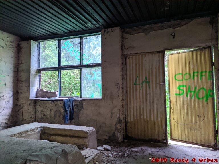 Wytwórnia Wód Gazowanych Igloopol, Lutowiska, województwo podkarpackie - relacja z 07.2019, zdjęcie 2