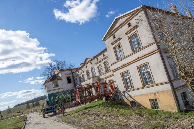 Opuszczony pałac von der Marwitzów, Unichowo, województwo pomorskie - relacja z 03.2020, zdjęcie 8
