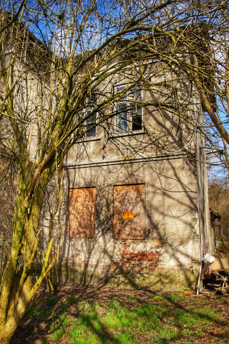 Opuszczony dom, Krzeszowice, województwo małopolskie - zdjęcie 1