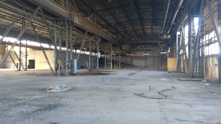 Opuszczona fabryka domów, Warszawa, województwo mazowieckie - relacja z 04.2020, zdjęcie 7