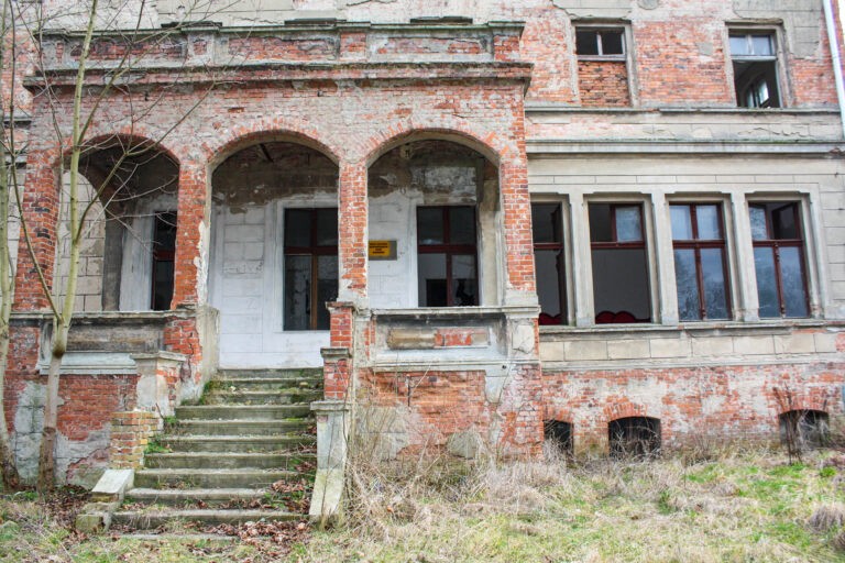 Opuszczony pałac, Zbarzewo, województwo wielkopolskie - relacja z 02.2020, zdjęcie 1