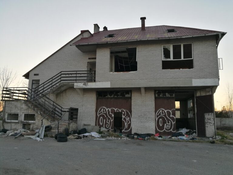 Motel i stacja benzynowa, Dworek, województwo pomorskie - relacja z 04.2020, zdjęcie 7