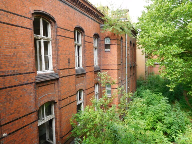 Opuszczony szpital w Raciborzu, Racibórz, województwo śląskie - relacja z 08.2017, zdjęcie 13