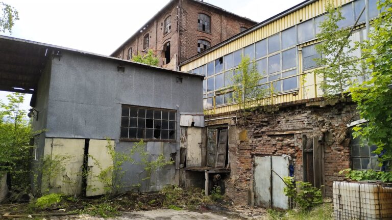 Fabryka farb i ciepłownia, Złoty Stok, województwo dolnośląskie - relacja z 05.2020, zdjęcie 6
