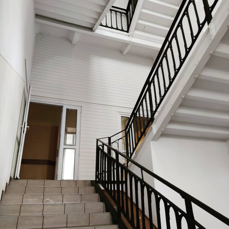 Opuszczony szpital, Przemyśl, województwo podkarpackie - zdjęcie 2