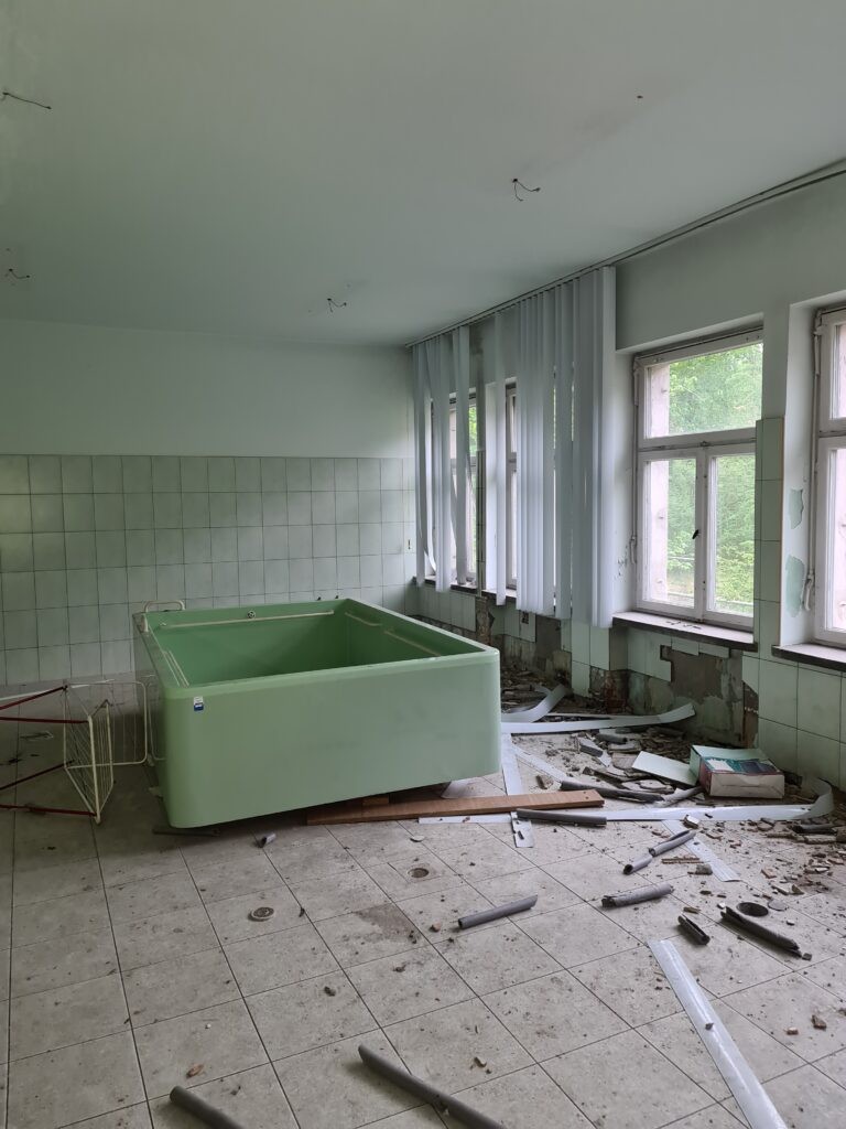 Miłowody Opuszczone Sanatorium, Kowanówko, województwo wielkopolskie - zdjęcie z relacji 8
