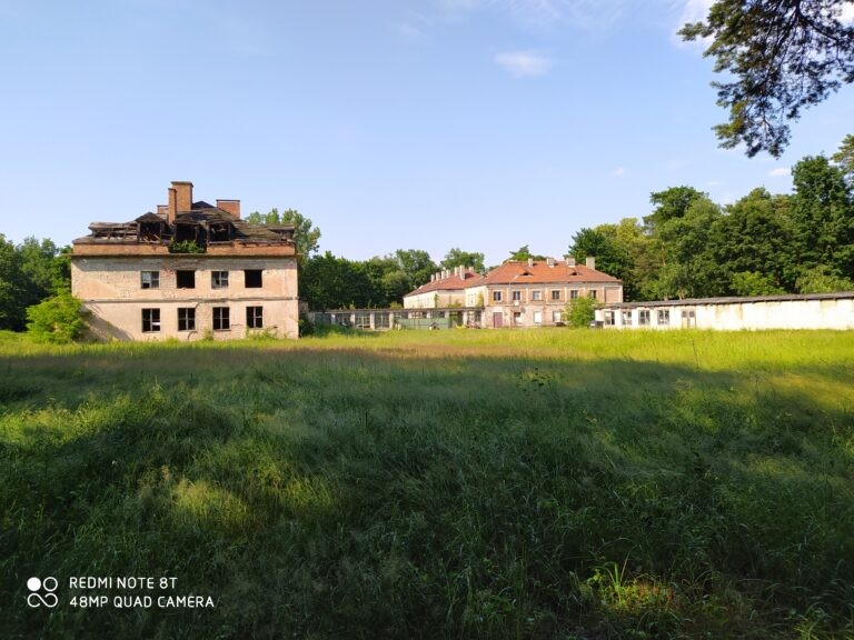 Opuszczony kompleks budynków, Otwock, województwo mazowieckie - zdjęcie z relacji 1