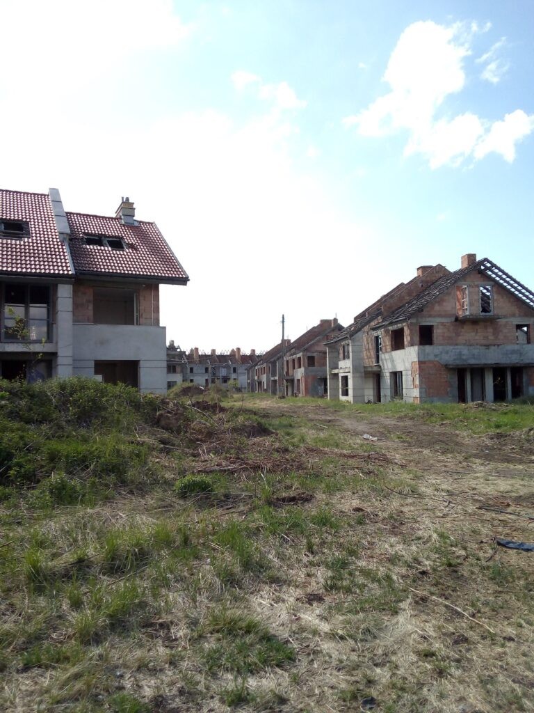 Opuszczone osiedle Żubr, Podłęże, województwo małopolskie - zdjęcie 1
