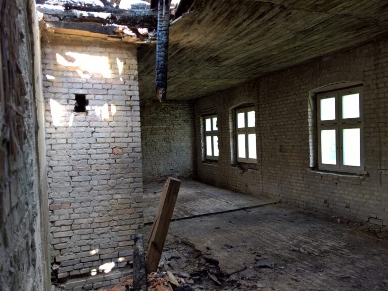 Zabytkowy Dworek przedwojenny, Kotuń, województwo wielkopolskie - relacja z 06.2020, zdjęcie 7