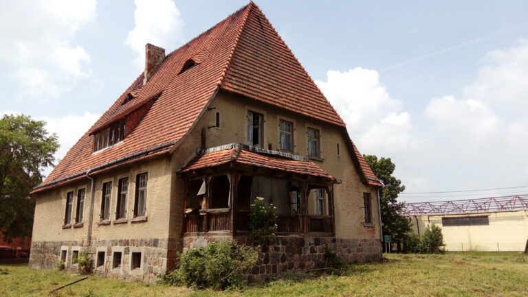 Opuszczona pastorówka, Trzebowa, województwo wielkopolskie - zdjęcie z relacji 1