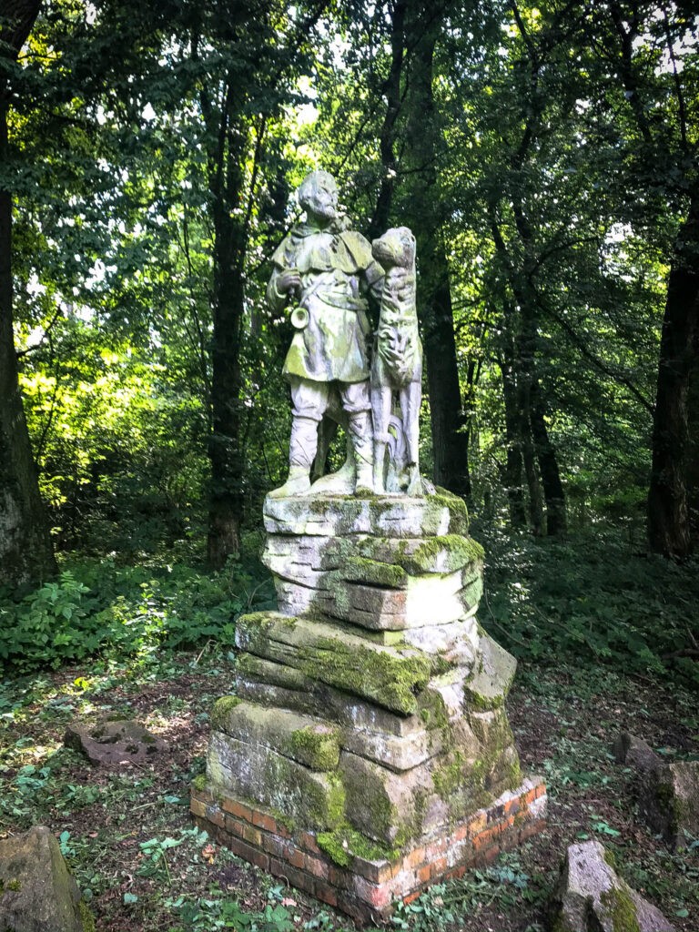 Zamek w stanie surowym, Grąbkowo, województwo wielkopolskie - relacja z 07.2020, zdjęcie 7