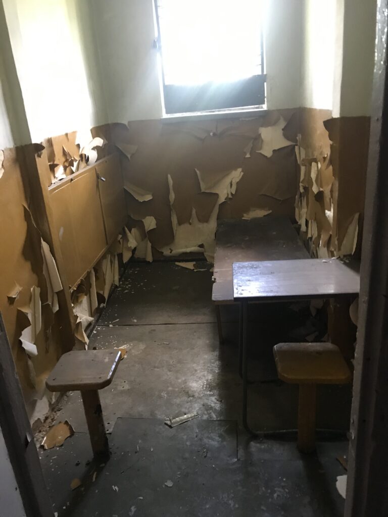 Opuszczona jednostka wojskowa (Pułk Lotniczy), Babimost, województwo lubuskie - relacja z 07.2020, zdjęcie 28