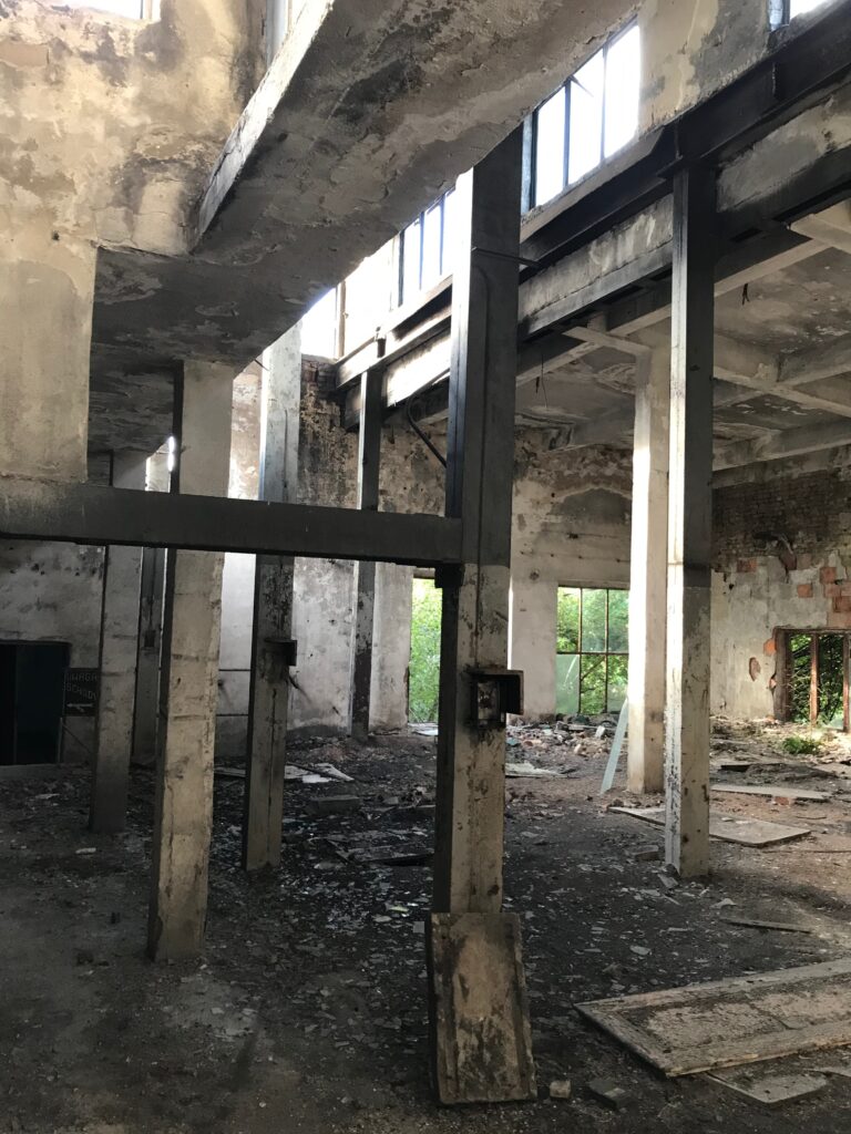 Kombinat rolniczy, Lubniewice, województwo lubuskie - relacja z 08.2020, zdjęcie 2