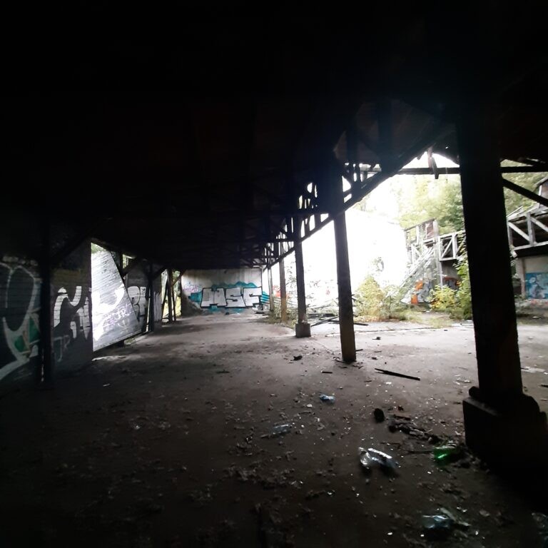 Powojskowe magazyny Grzegórzki Kraków, Kraków, województwo małopolskie - relacja z 09.2020, zdjęcie 4