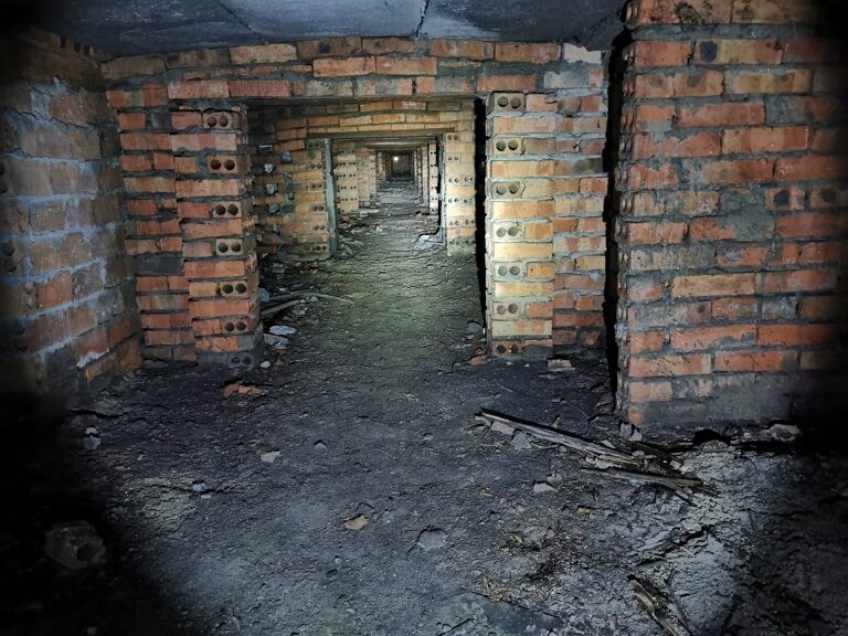Opuszczone Gliwickie Przedsiębiorstwo Robót Inżynieryjnych, Gliwice, województwo śląskie - relacja z 09.2020, zdjęcie 8