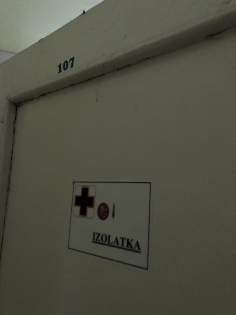 Opuszczone budynki szpitala psychiatrycznego srebrniki, Gdańsk, pomorskie — zdjęcie 5