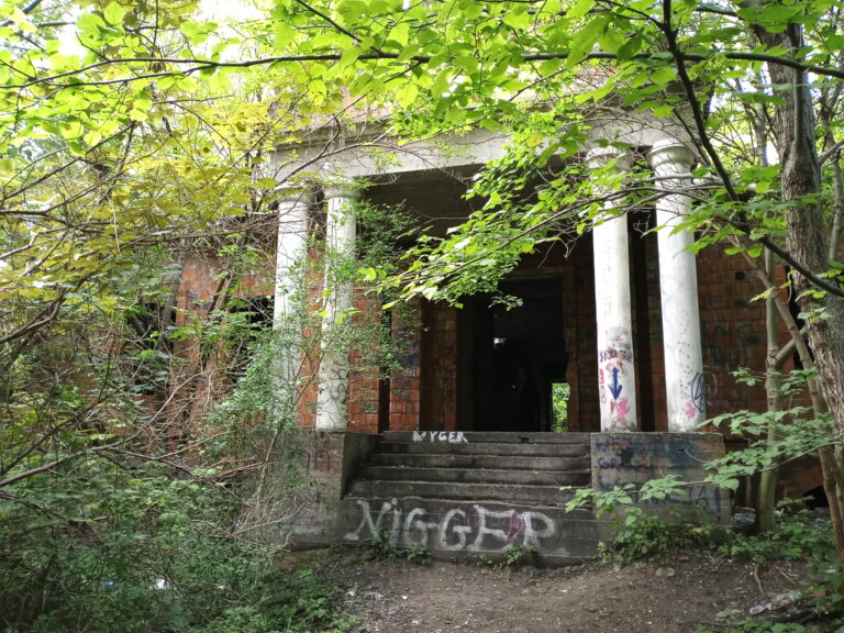 tzw. Dom Wajdy, Grodzisk Mazowiecki, województwo mazowieckie - relacja z 09.2020, zdjęcie 1