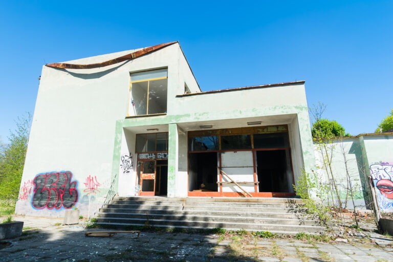 Opuszczony WIELKI SZPITAL rosyjski, Legnica, województwo dolnośląskie - relacja z 04.2019, zdjęcie 19