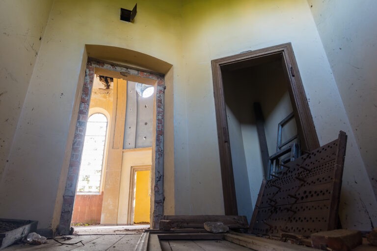 Opuszczony Kościół Ewangelicki., Stare Prażuchy, województwo wielkopolskie - zdjęcie 2