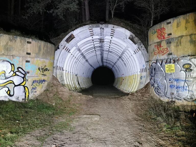 Magazyny głowic atomowych Brzeźnica Kolonia, Brzeźnica-Kolonia, województwo wielkopolskie - relacja z 09.2020, zdjęcie 12
