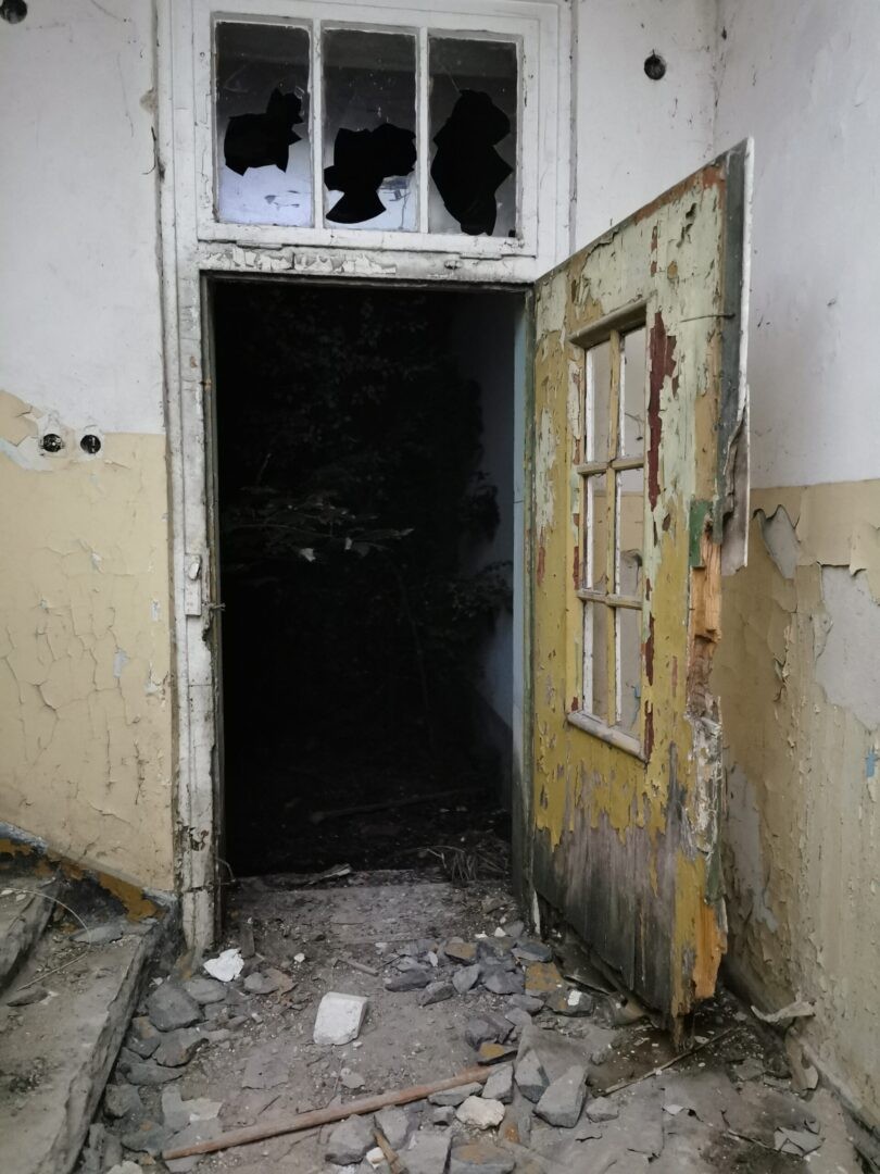 Opuszczony WIELKI SZPITAL rosyjski, Legnica, dolnośląskie — zdjęcie 8