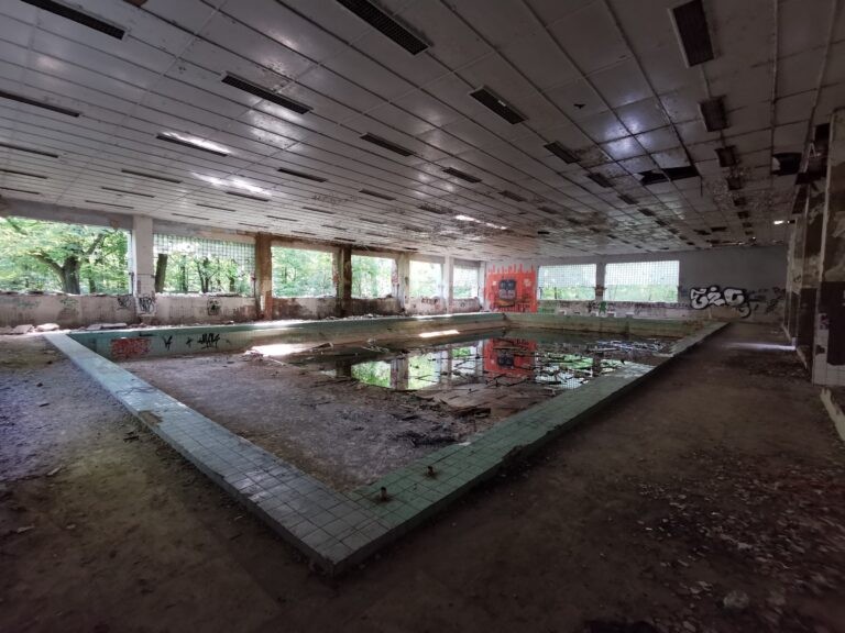 Opuszczony WIELKI SZPITAL rosyjski, Legnica, województwo dolnośląskie - relacja z 09.2020, zdjęcie 30