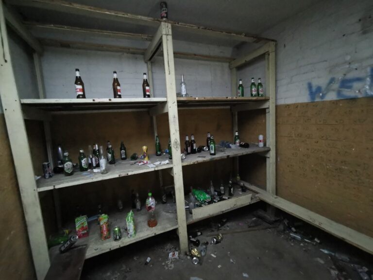Opuszczony WIELKI SZPITAL rosyjski, Legnica, województwo dolnośląskie - relacja z 09.2020, zdjęcie 28