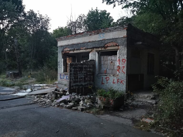Opuszczony WIELKI SZPITAL rosyjski, Legnica, województwo dolnośląskie - relacja z 09.2020, zdjęcie 26